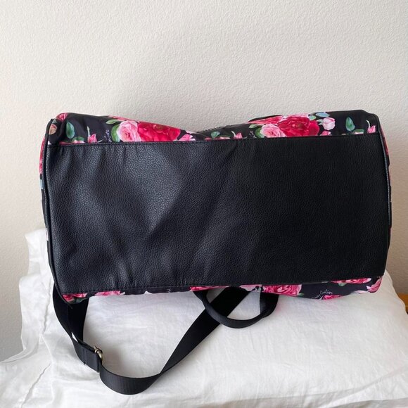 Juicy Couture Pink Floral Duffel Bag Luggage - Picture 7 of 7